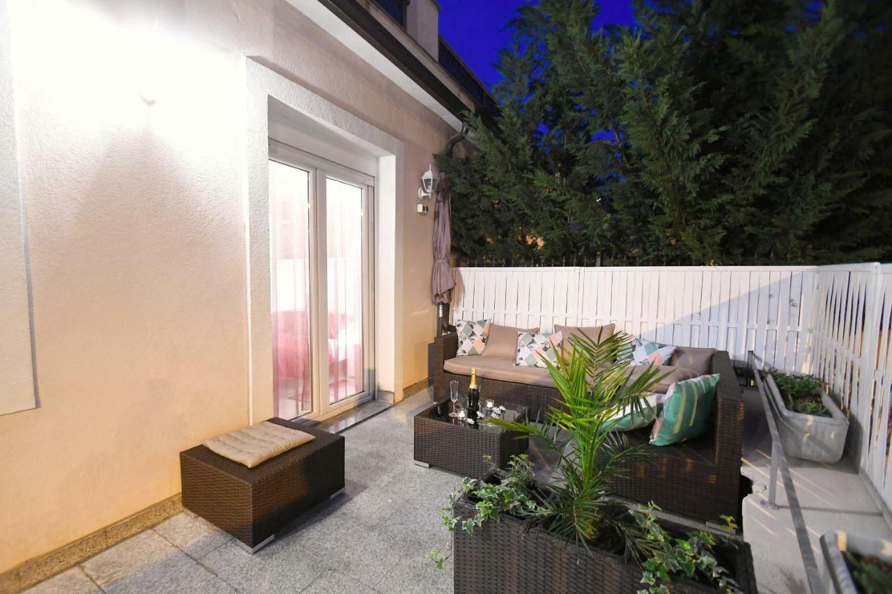 Apartment Libra With Sea View Opatija Zewnętrze zdjęcie