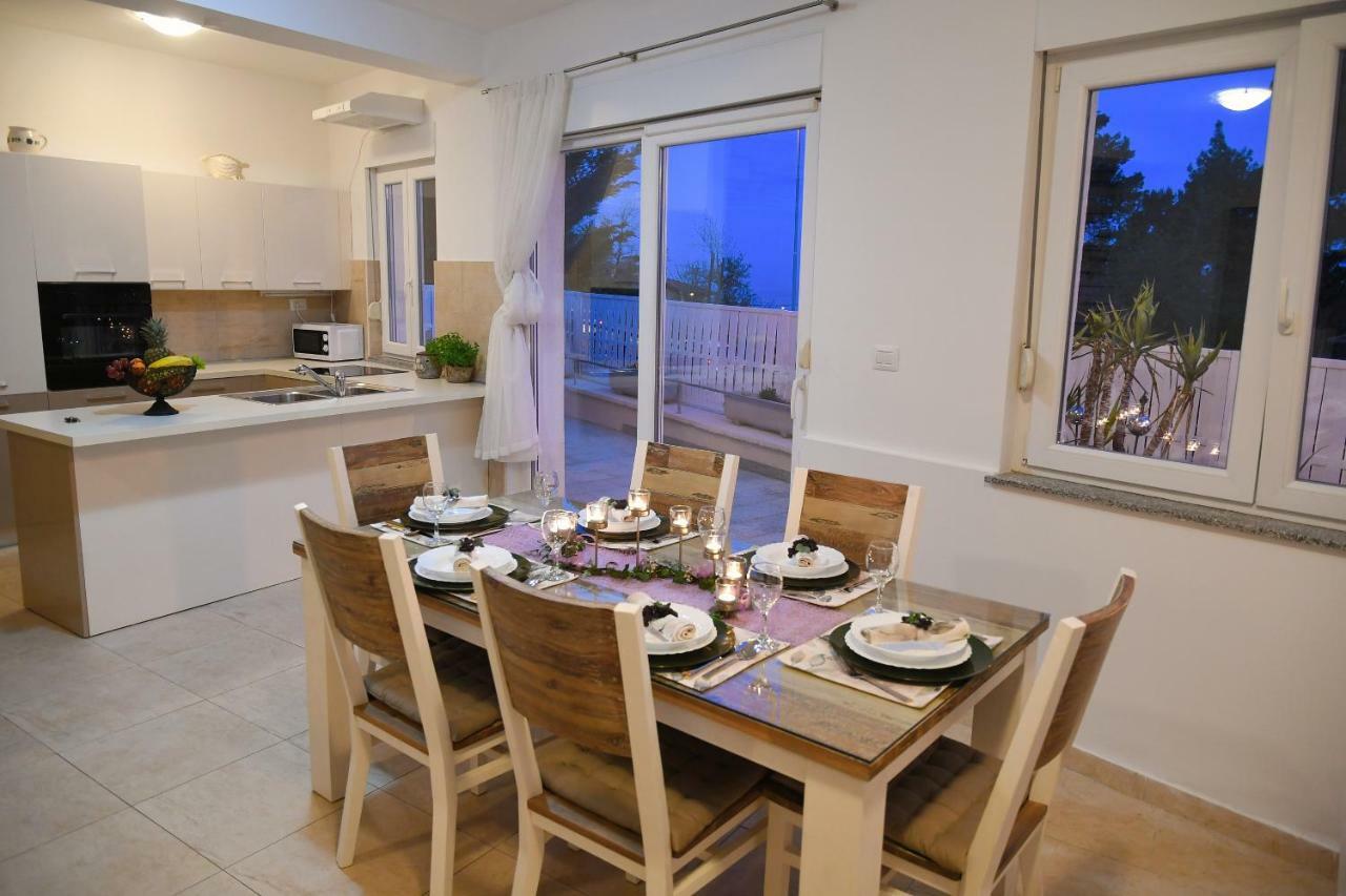Apartment Libra With Sea View Opatija Zewnętrze zdjęcie