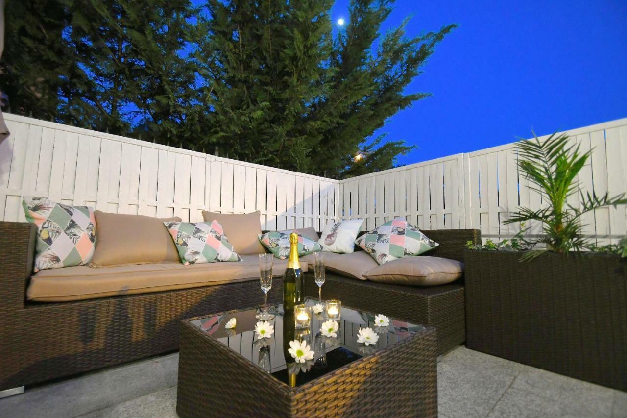Apartment Libra With Sea View Opatija Zewnętrze zdjęcie
